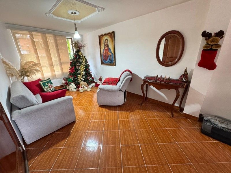 Casa en venta ubicada en La Estrella, sector Suramérica
