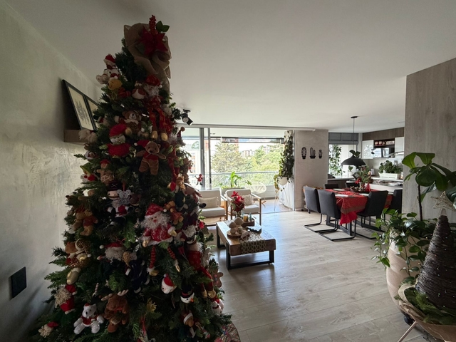 Apartamento en venta ubicado en Envigado, sector Loma de Cumbres