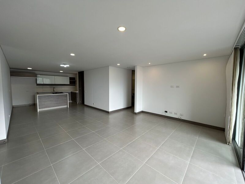 Apartamento en arriendo ubicado en Envigado, sector Loma de las Brujas