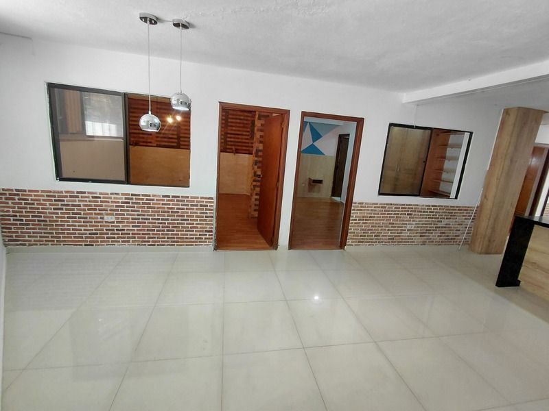 Casa en arriendo ubicada en Medellín, sector Calasanz