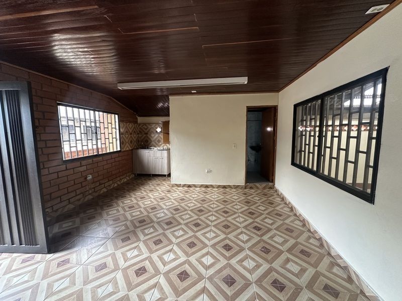 Bodega en arriendo ubicada en Bello, sector Plaza de Bello