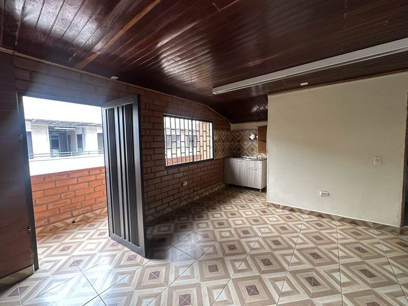 Bodega en arriendo ubicada en Bello, sector Plaza de Bello