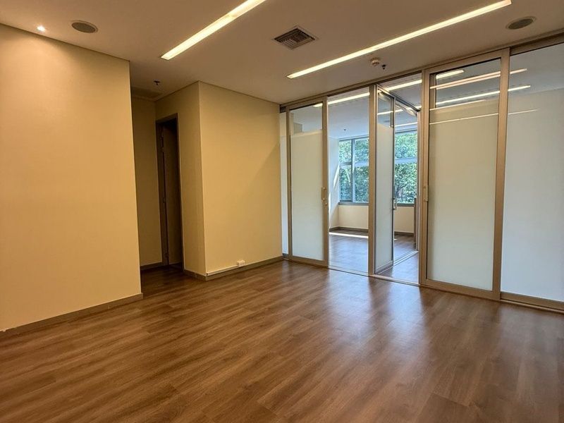 Oficina en arriendo ubicada en Medellín, sector Milla de Oro