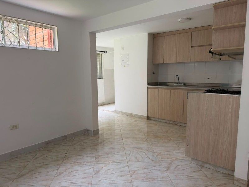 APARTAMENTO EN VENTA UBICADO EN EL POBLADO SECTOR TRASVERSAL INFERIOR