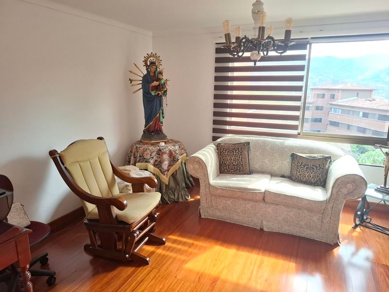 APARTAMENTO EN VENTA UBICADO EN EL POBLADO SECTOR CASTROPOL