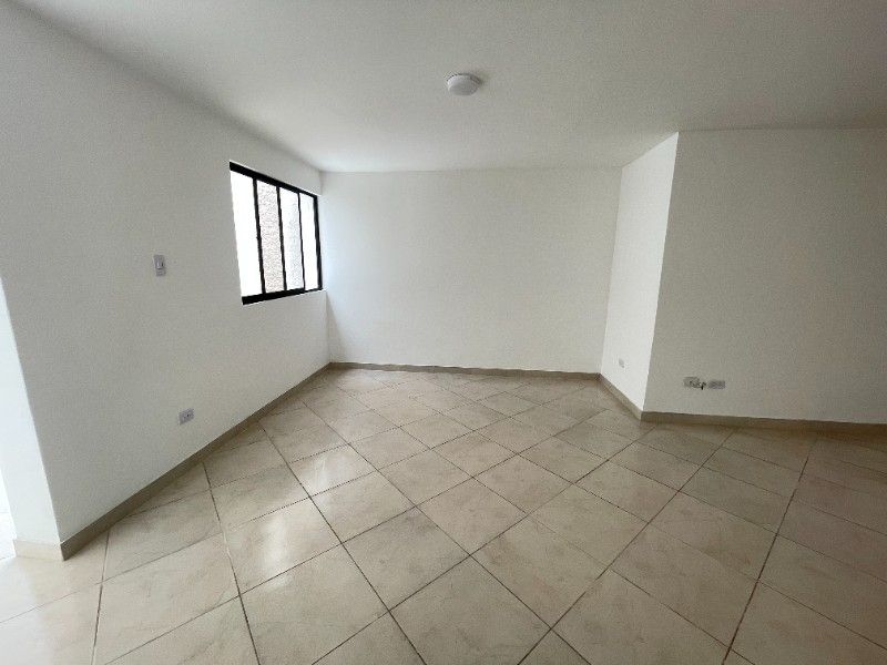 CASA EN ARRIENDO UBICADO EN MEDELLIN SECTOR SIMON BOLIVAR