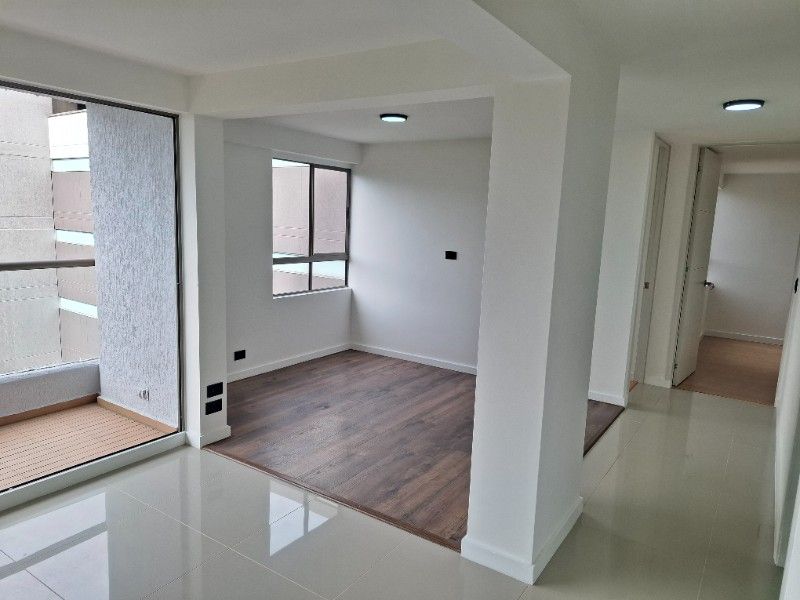 APARTAMENTO EN VENTA UBICADO EN MEDELLIN SECTOR LOMA DE LOS BERNAL