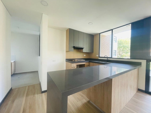 APARTAMENTO EN VENTA UBICADO EN ENVIGADO SECTOR LOMA LAS BRUJAS