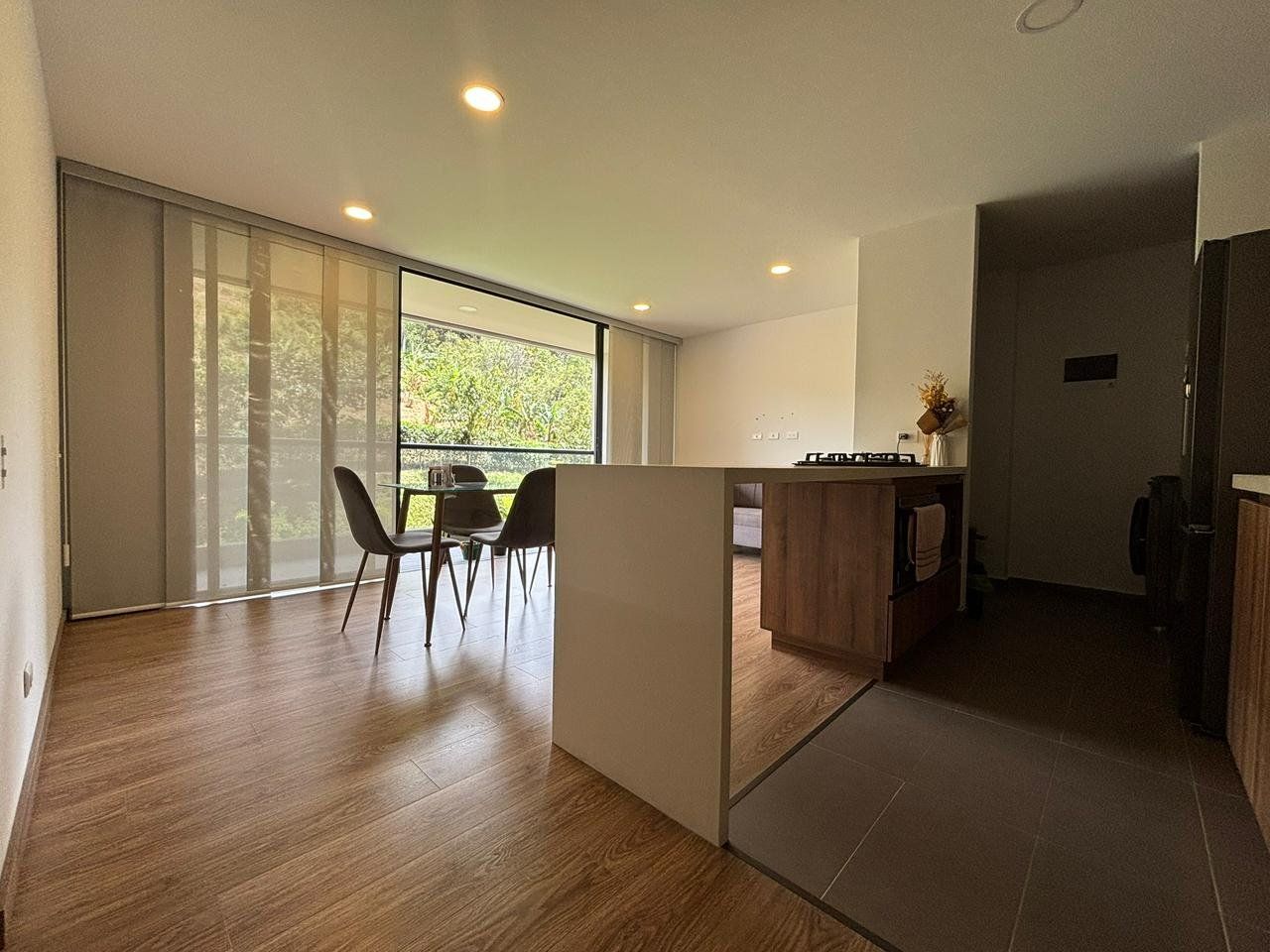 APARTAMENTO EN VENTA UBICADO EN ENVIGADO SECTOR EL TRIANON