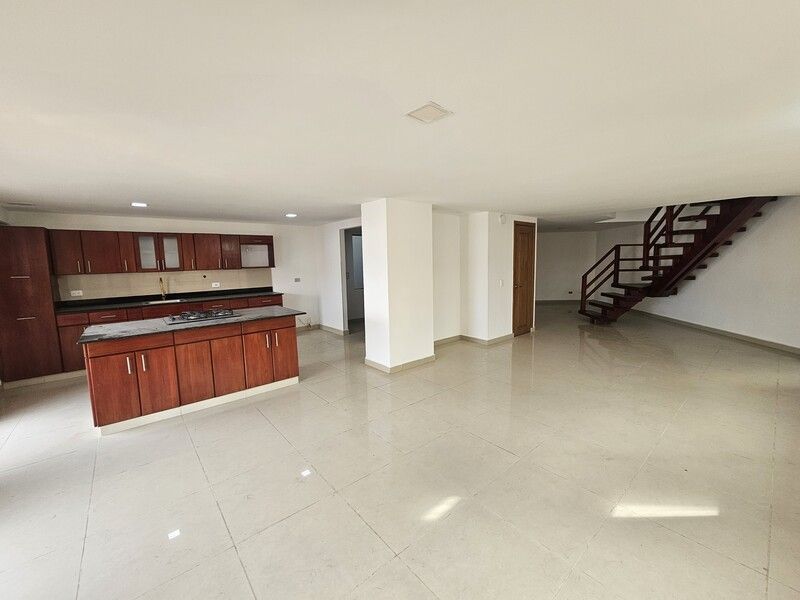 Apartamento en arriendo ubicado en Sabaneta, sector Aves María