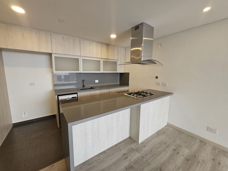 Apartamento en arriendo ubicado en Medellín, sector Altos del Poblado