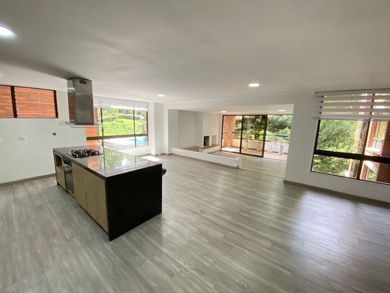 APARTAMENTO EN ARRIENDO UBICADO EN EL POBLADO SECTOR LOMA DE LOS GONZALEZ