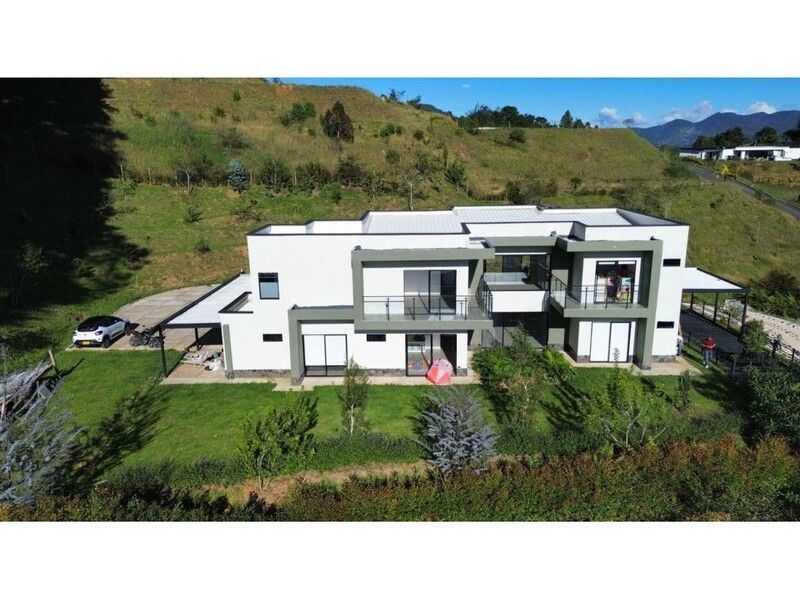 Casa en arriendo ubicada en La Ceja, sector Montesol