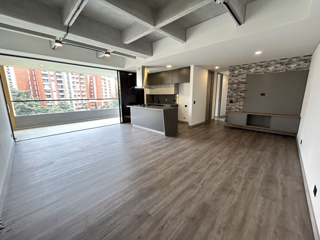Apartamento en arriendo ubicado en Envigado, sector Loma de los Mesa