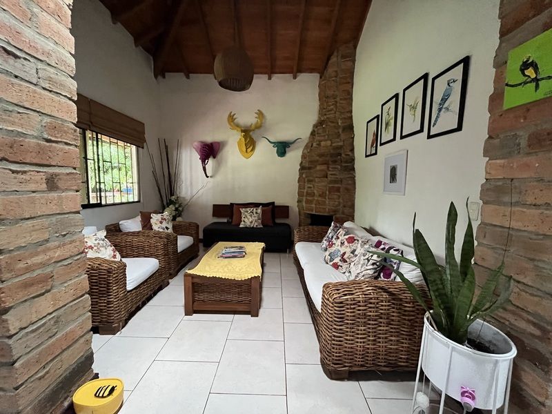 Finca en arriendo ubicada en Sabaneta, sector Loma San José