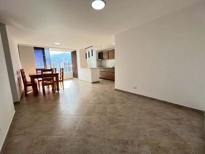 Apartamento en arriendo ubicado en Sabaneta, sector Holanda