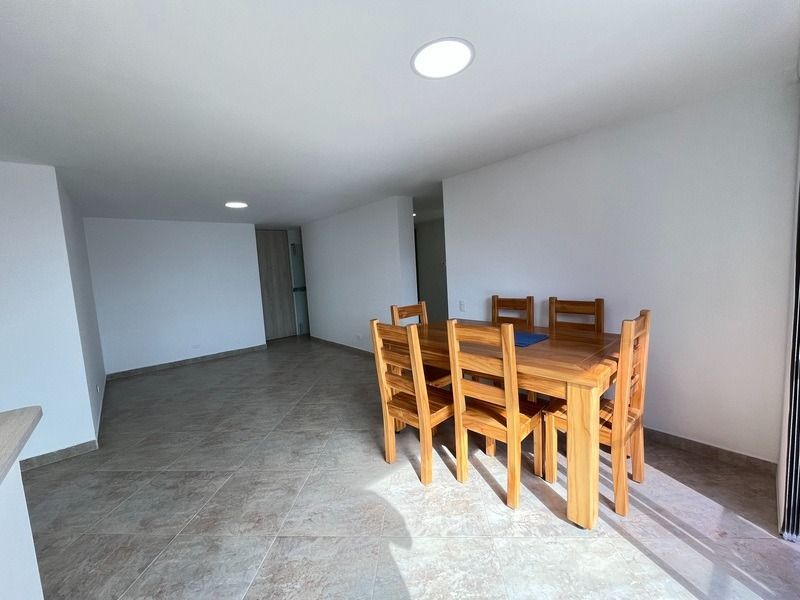 Apartamento en arriendo ubicado en Sabaneta, sector Holanda