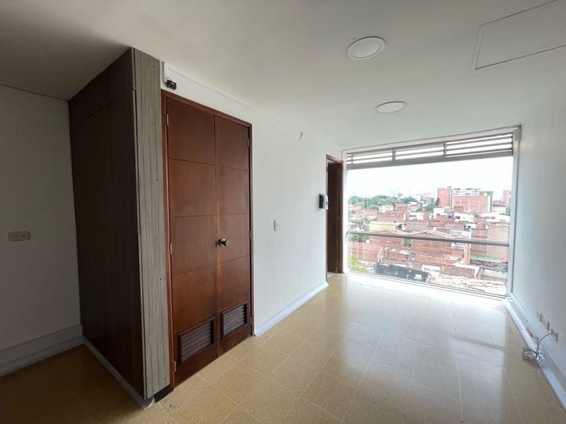 Oficina en arriendo ubicada en Medellín, sector Laureles