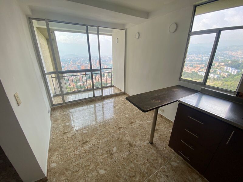 Apartamento en arriendo ubicado en Medellín, sector Calazans Parte Alta