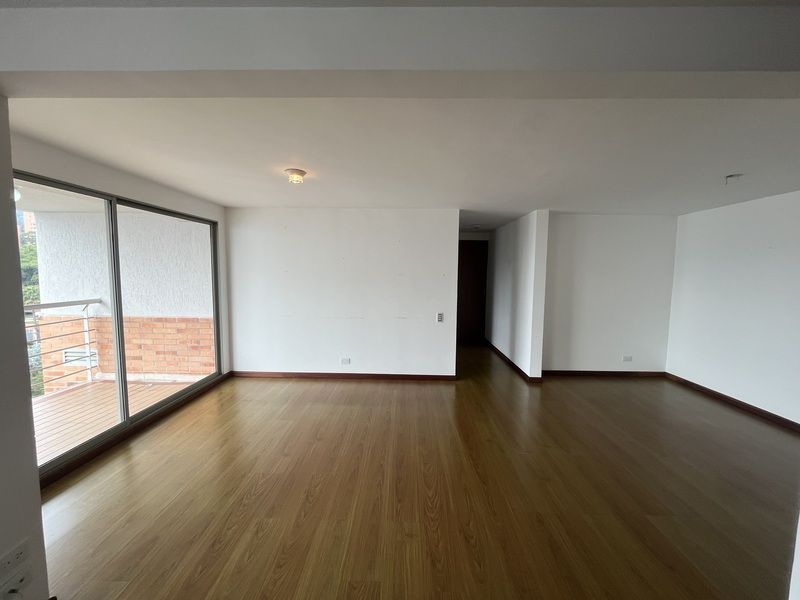 Apartamento en arriendo ubicado en Medellín, sector Los Balsos