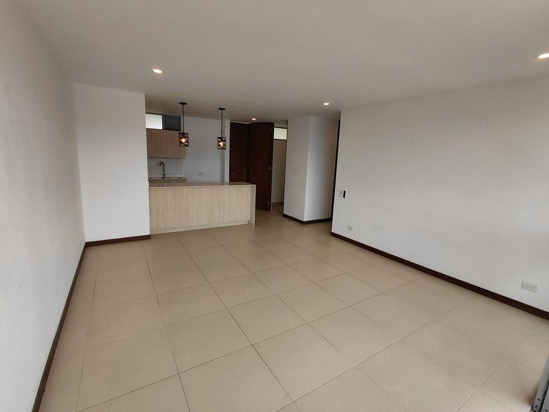 Apartamento en arriendo ubicado en Medellín, sector Loma de los Gonzales