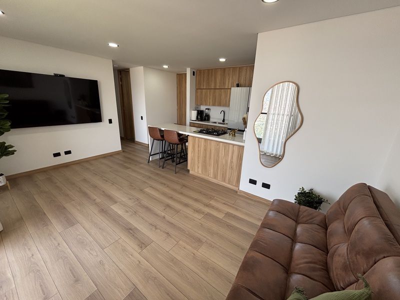 Apartamento en arriendo ubicado en Envigado, sector El Trianon