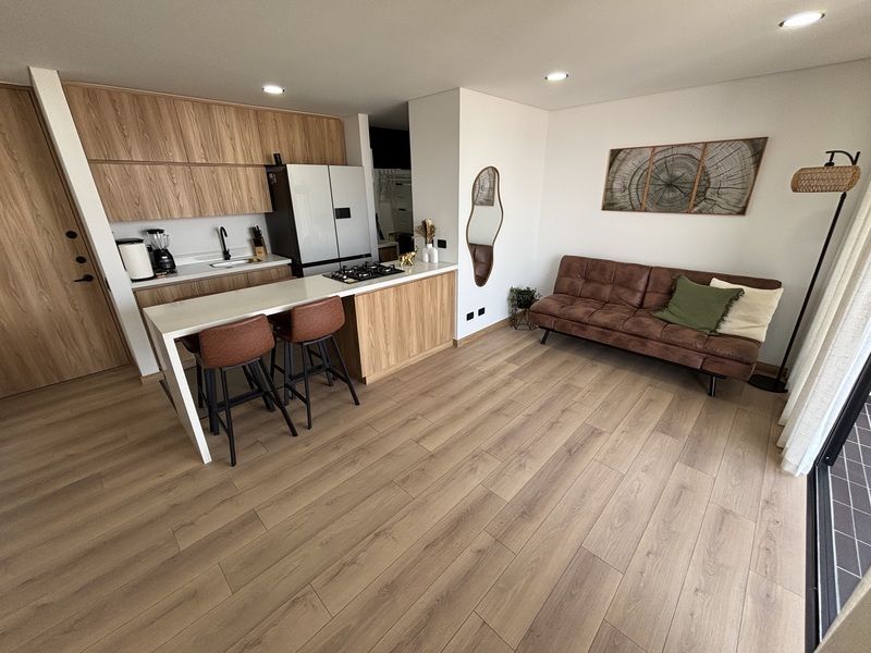 Apartamento en arriendo ubicado en Envigado, sector El Trianon
