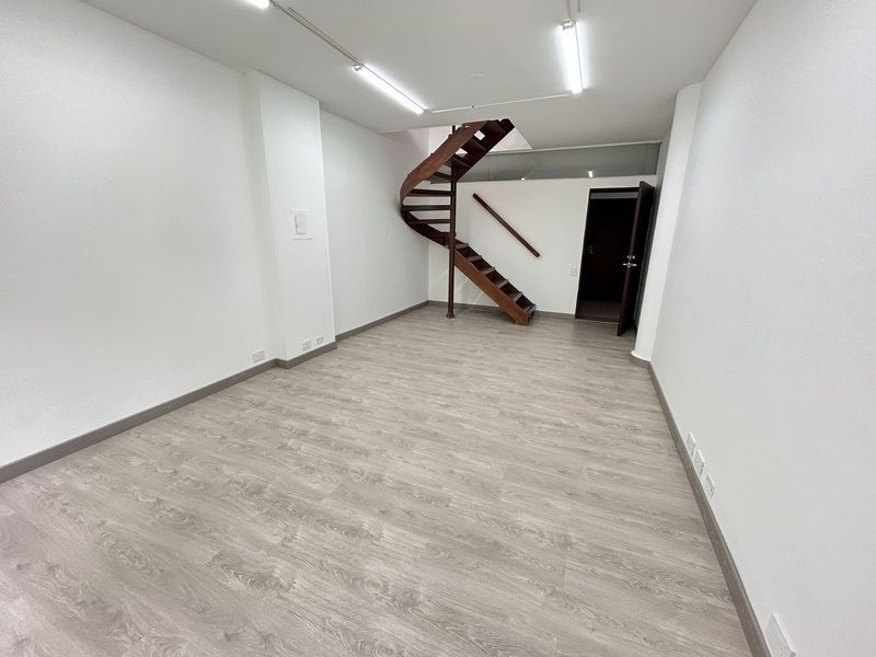 Oficina en arriendo ubicada en Medellín, sector Milla de Oro
