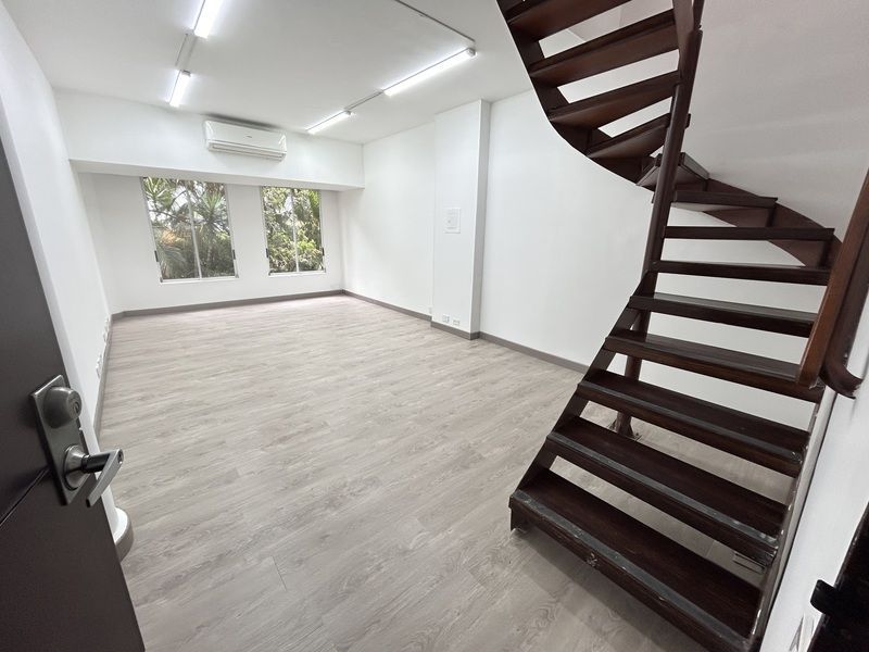 Oficina en arriendo ubicada en Medellín, sector Milla de Oro