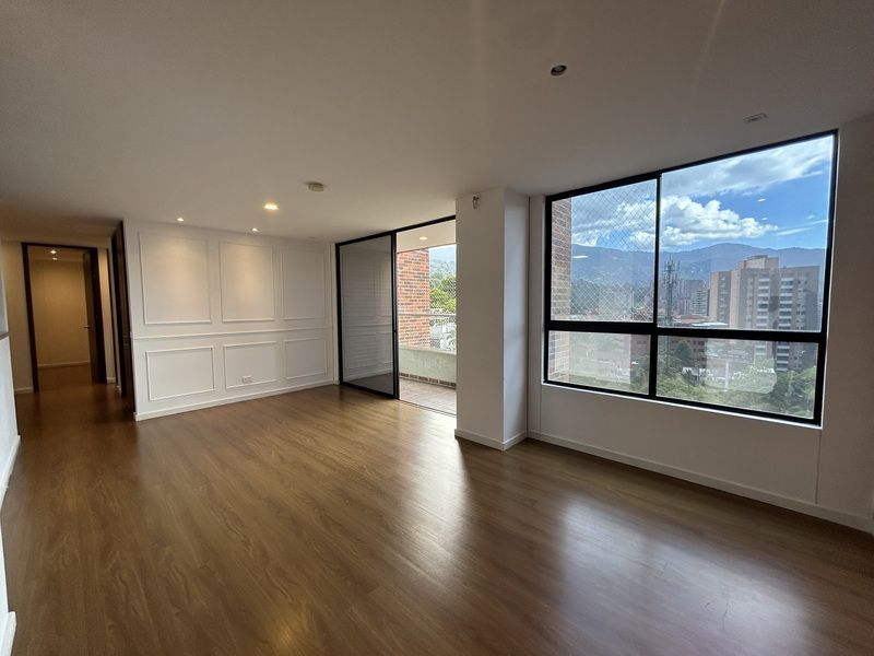 Apartamento en arriendo ubicado en Envigado, sector Loma del Esmeraldal