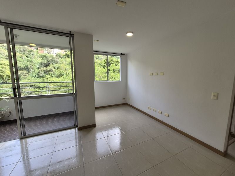 Apartamento en arriendo ubicado en Sabaneta, sector Altos de las Flores