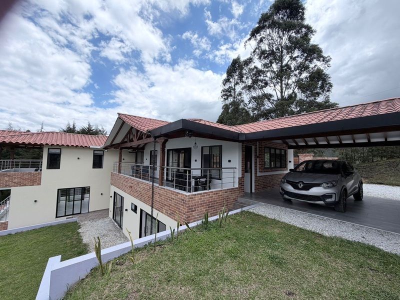 Finca en venta ubicada en Rionegro, sector Cristo Rey