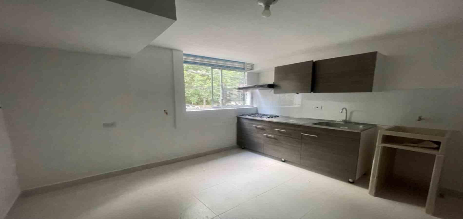 Apartaestudio en arriendo ubicado en Medellín, sector Estacion Floresta