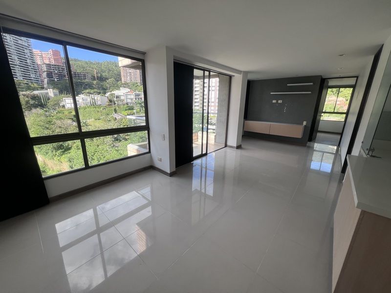 Apartamento en arriendo ubicado en Medellín, sector Altos del Poblado