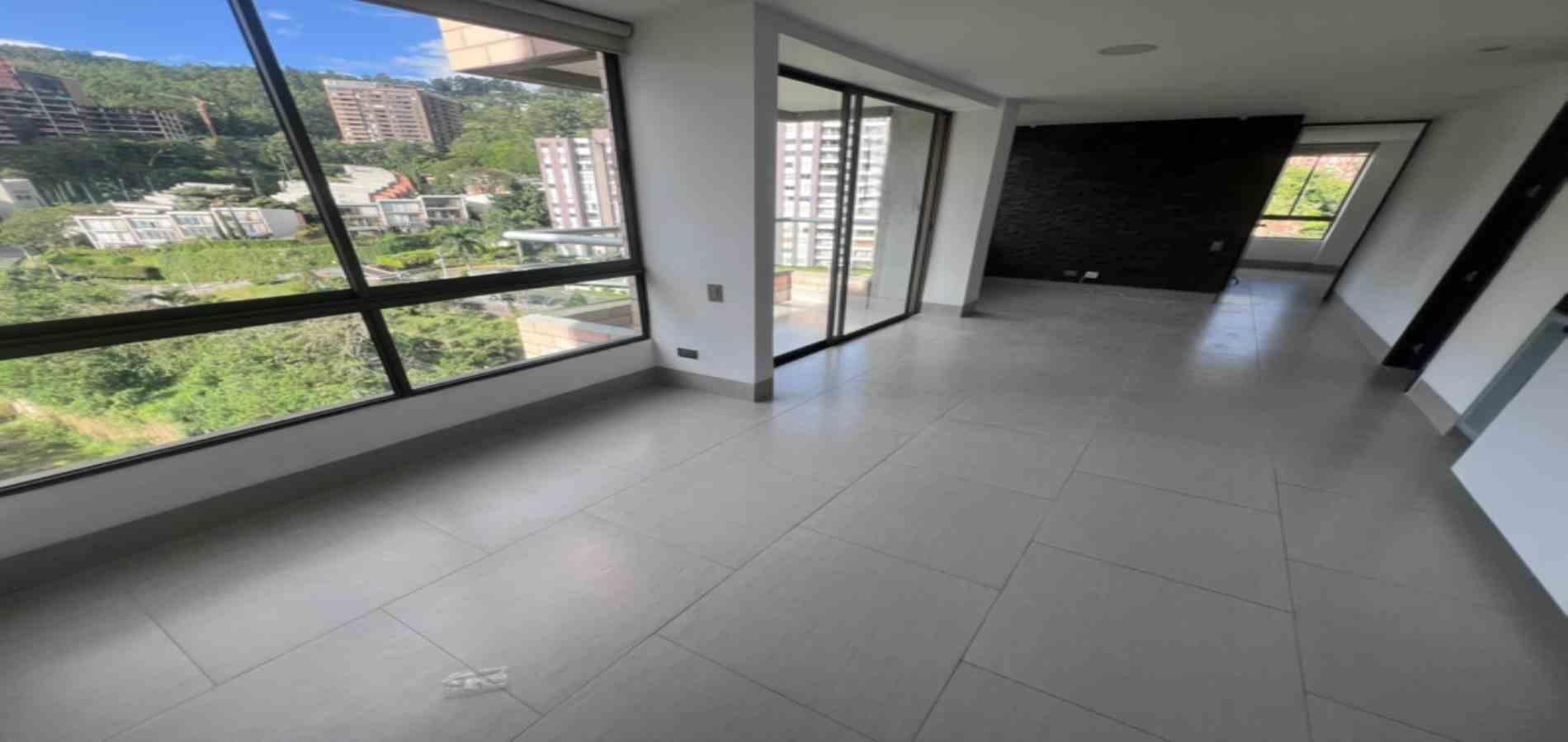 Apartamento en arriendo ubicado en Medellín, sector Altos del Poblado