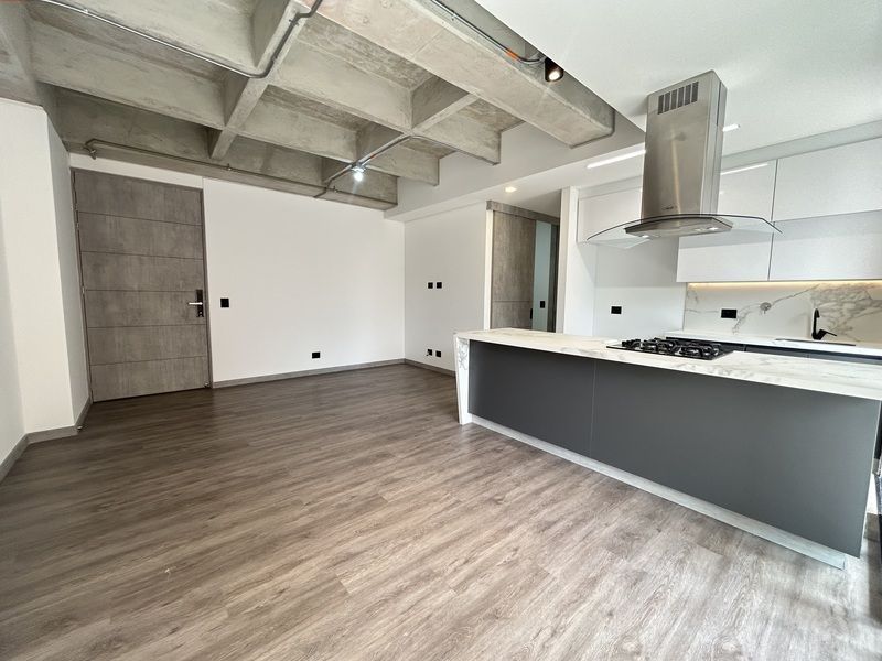 Apartamento en arriendo ubicado en Envigado, sector Loma de los Mesa
