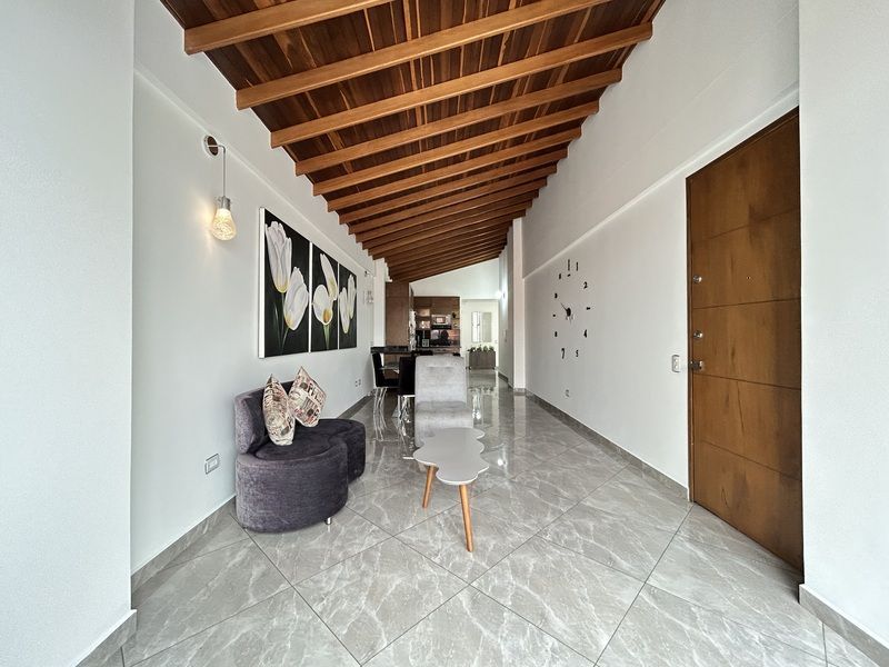 Apartamento en arriendo ubicado en Envigado, sector Barrio Mesa