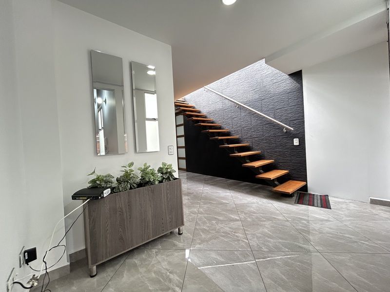 Apartamento en arriendo ubicado en Envigado, sector Barrio Mesa