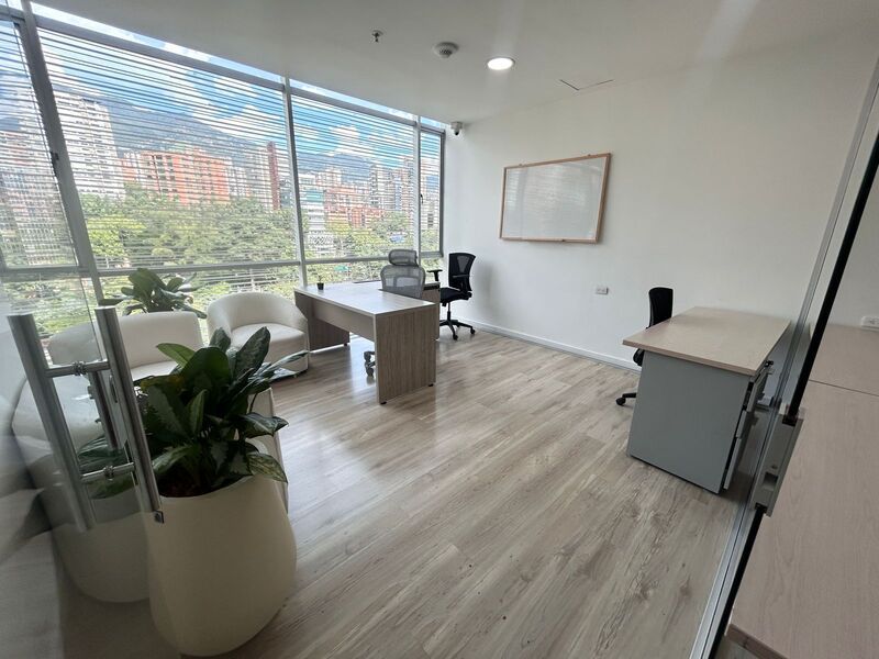 Oficina en arriendo ubicada en Medellín, sector Castropol