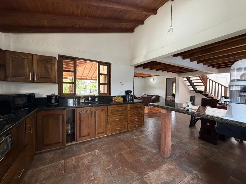 FINCA EN ARRIENDO UBICADA EN RIONEGRO SECTOR VEREDA SAN JOSE