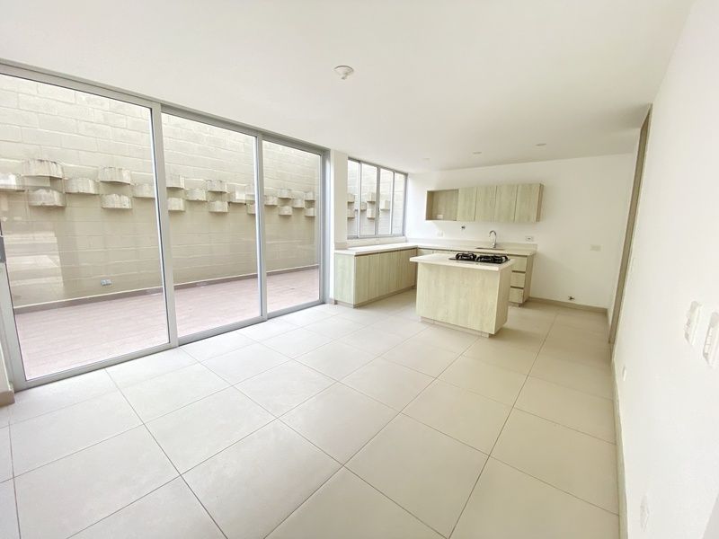 CASA EN ARRIENDO UBICADA EN RIONEGRO SECTOR GUALANDAY