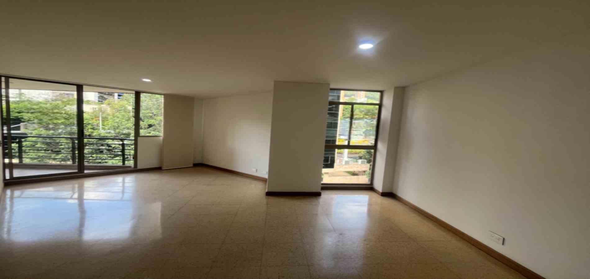 APARTAMENTO EN ARRIENDO UBICADO EN EL POBLADO SECTOR COLA DEL ZORRO
