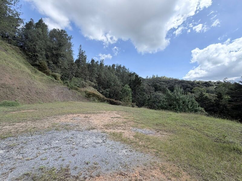 LOTE EN VENTA UBICADO EN LA CEJA SECTOR EL CHUSCAL