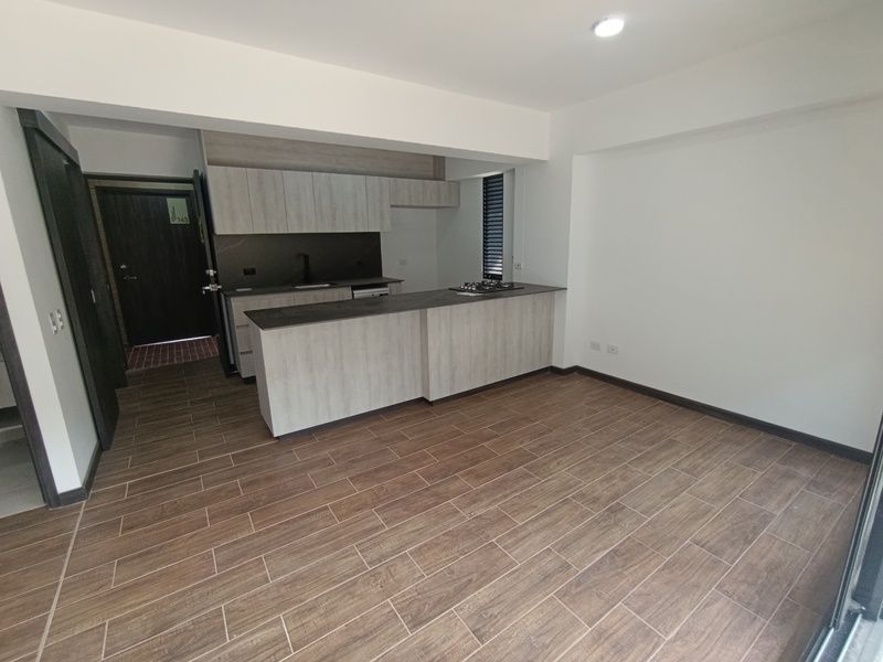 APARTAMENTO EN ARRIENDO UBICADO EN EL RETIRO SECTOR PURO CUERO