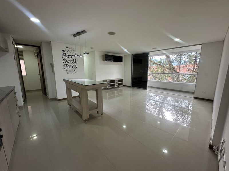 APARTAMENTO EN ARRIENDO UBICADO EN ENVIGADO SECTOR CUMBRES