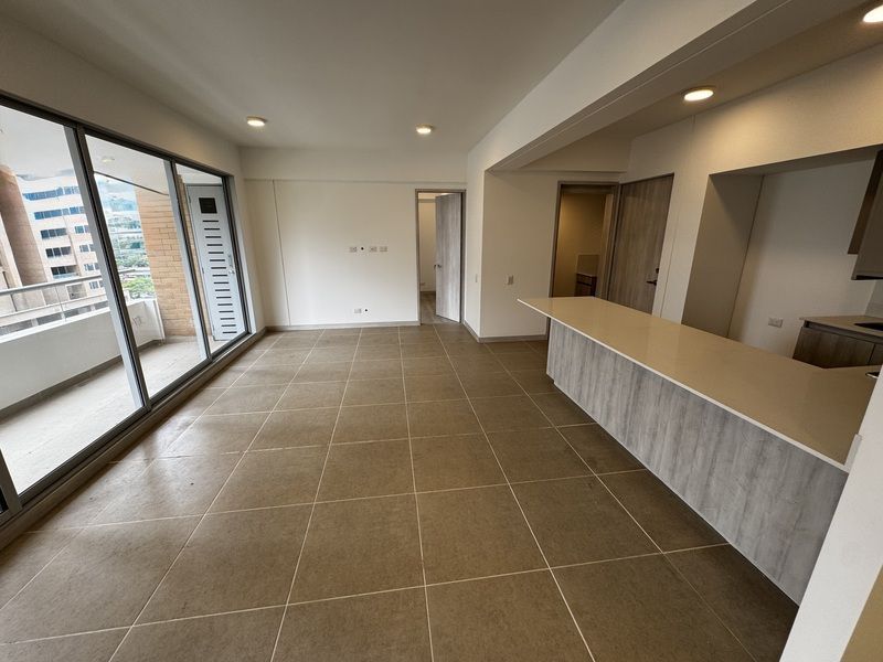 APARTAMENTO EN ARRIENDO UBICADO EN EL POBLADO SECTOR CIUDAD DEL RIO