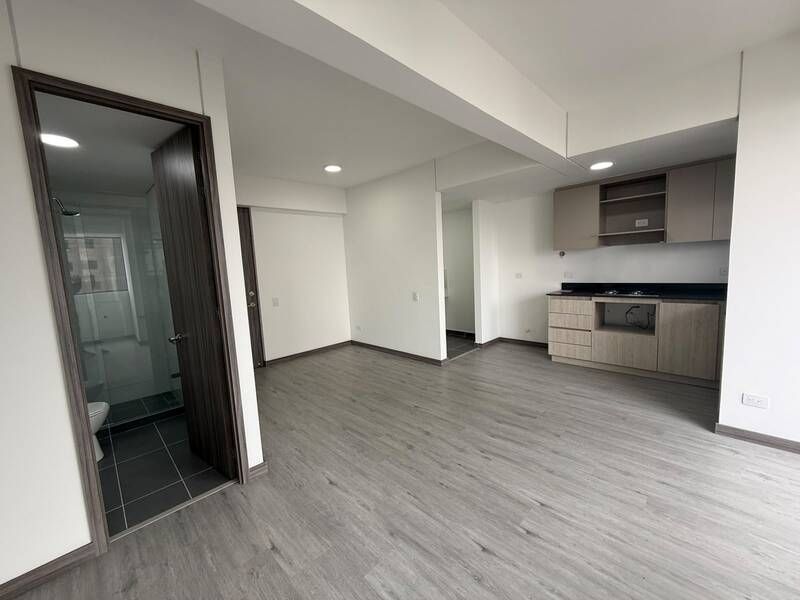APARTAMENTO EN ARRIENDO UBICADO EN EL POBLADO SECTOR LAS PALMAS