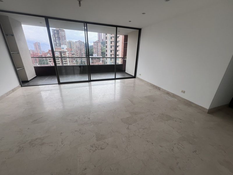 APARTAMENTO EN ARRIENDO UBICADO EN EL POBLADO SECTOR LALINDE
