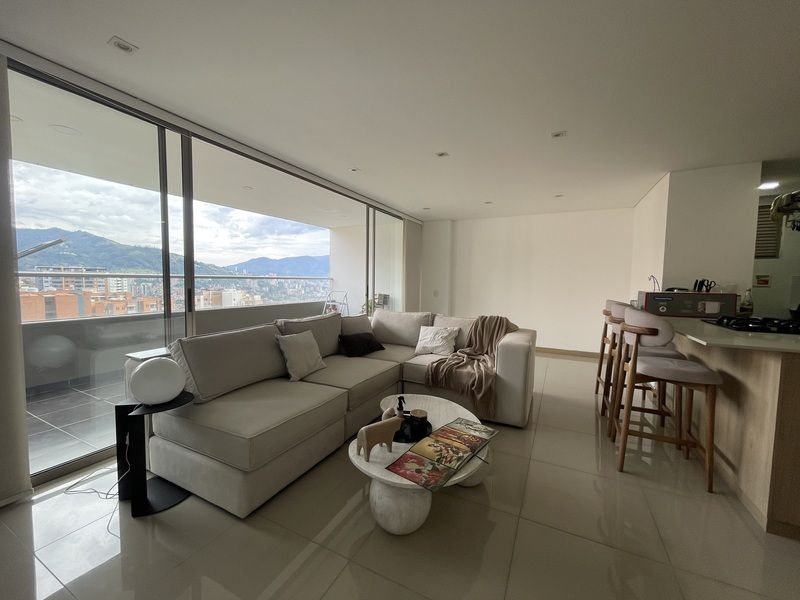 APARTAMENTO EN VENTA UBICADO EN ENVIGADO SECTOR LOMA ESMERALDAL