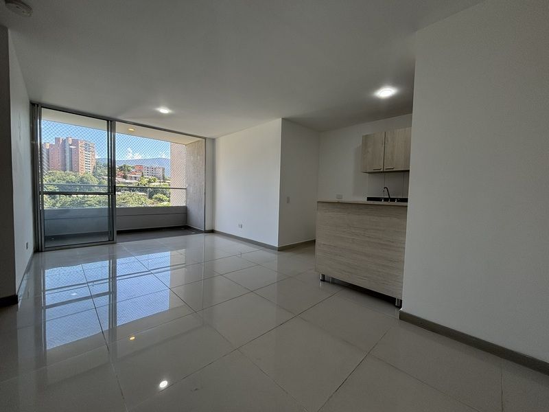 APARTAMENTO EN ARRIENDO UBICADO EN ENVIGADO SECTOR EL SEÑORIAL